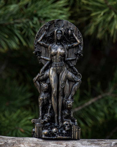 Hecate Statue Black 2
