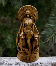 Load image into Gallery viewer, Freya, Goddess viking, Wood carved
