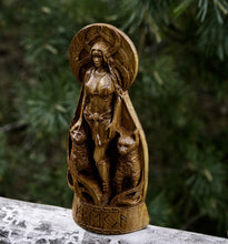 Load image into Gallery viewer, Freya, Goddess viking, Wood carved
