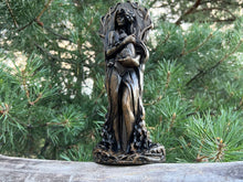 Load image into Gallery viewer, Ostara Goddess Statue black
