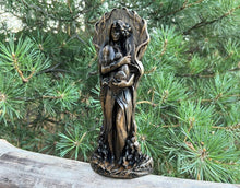 Load image into Gallery viewer, Ostara Goddess Statue black
